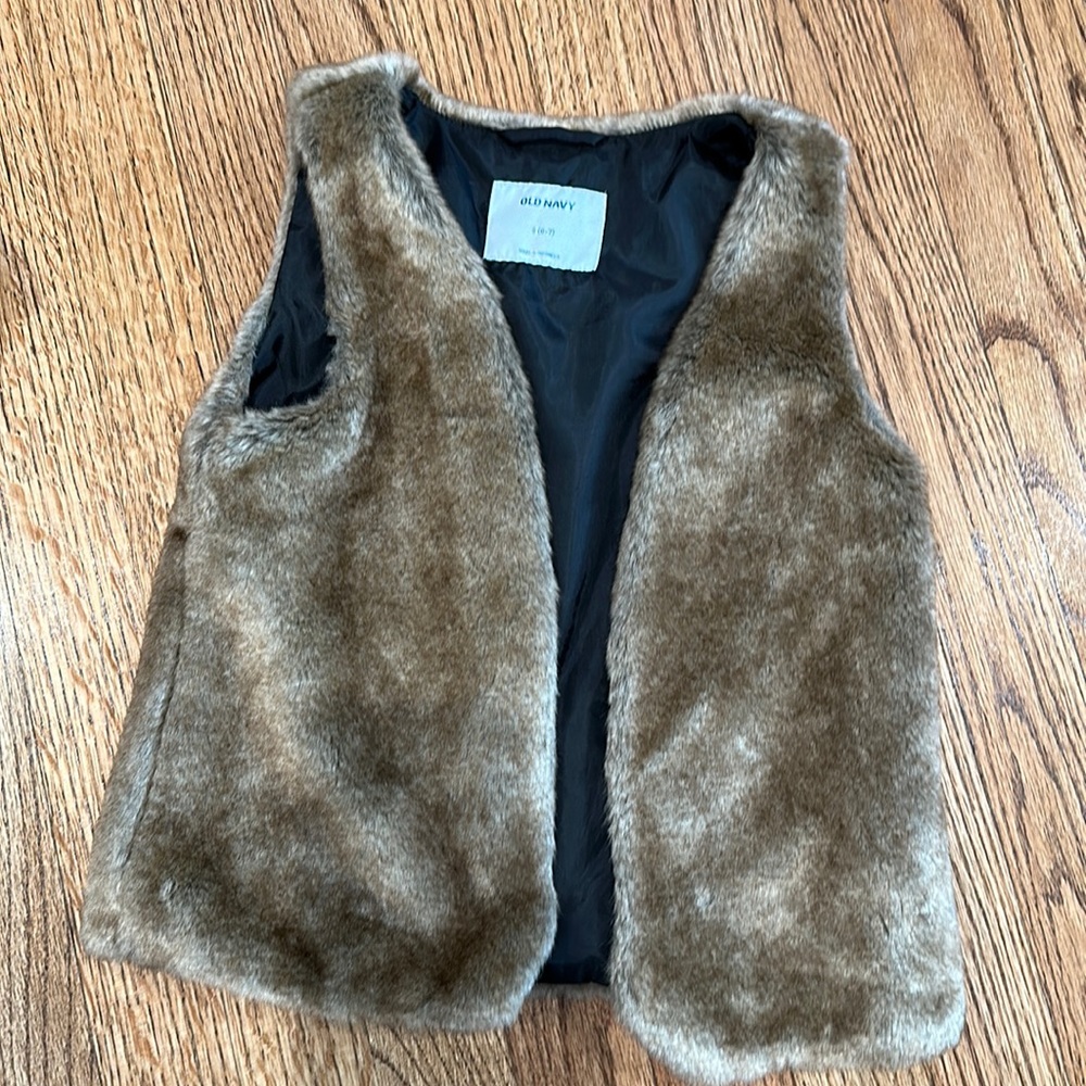 Old navy faux fur vest